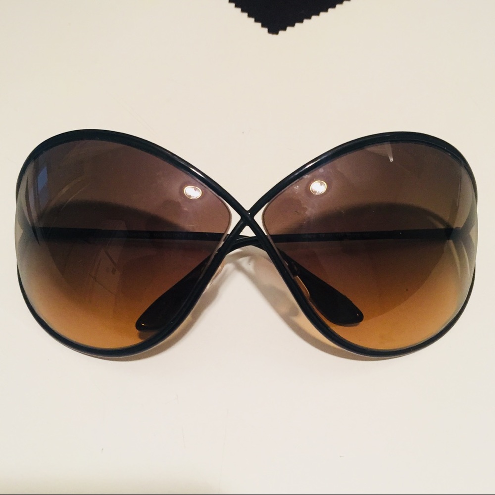 Tom Ford LILLIANA oversized sunglasses 01P color